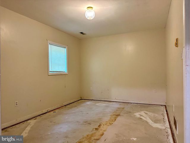 15 BARBARA LN, Elkton, MD 21921