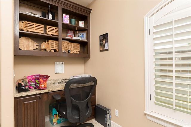 2020 Queens Avenue, Mcallen, TX 78504