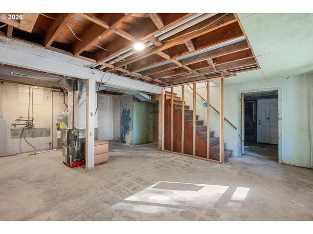 10721 Ne 2ND Ave, Portland, OR 97211