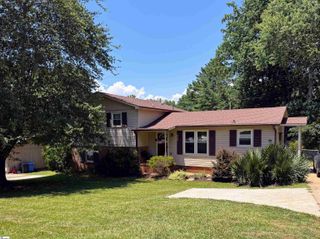 404 Mcelhaney Road, Travelers Rest, SC 29690