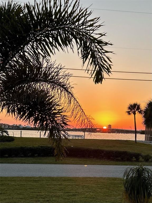 Image 61 of property listing at 1455 LEMON BAY DRIVE, Englewood, FL 34223