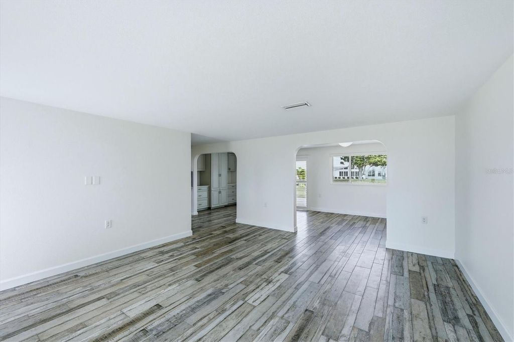 Image 10 of property listing at 1455 LEMON BAY DRIVE, Englewood, FL 34223