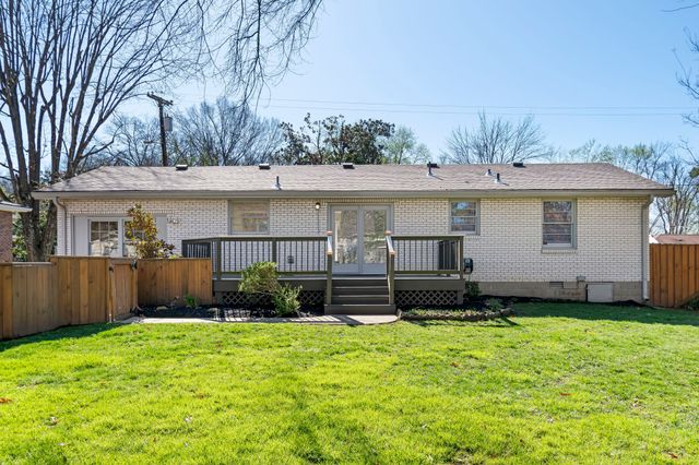 7932 Stallion Dr, Nashville, TN 37221