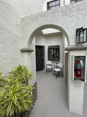 5291 Europa Drive C, Boynton Beach, FL 33437