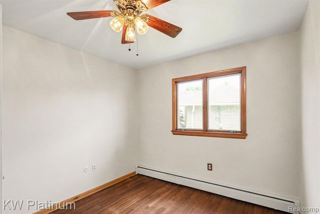 49750 Nautical Drive, New Baltimore, MI 48047