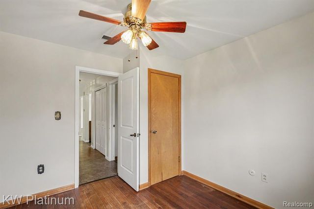 49750 Nautical Drive, New Baltimore, MI 48047