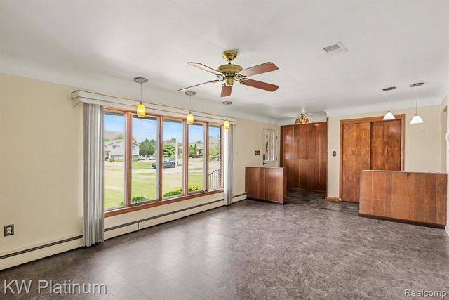 49750 Nautical Drive, New Baltimore, MI 48047