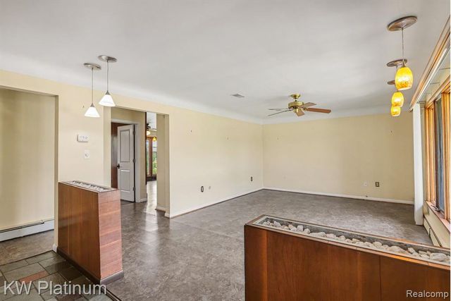49750 Nautical Drive, New Baltimore, MI 48047