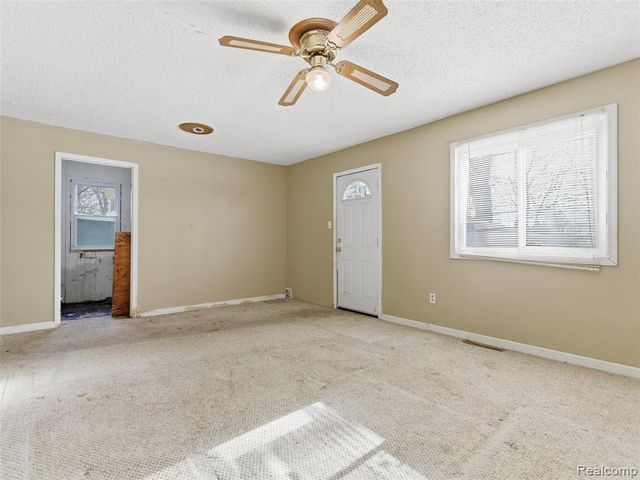 3754 Wasmund Avenue, Warren, MI 48091