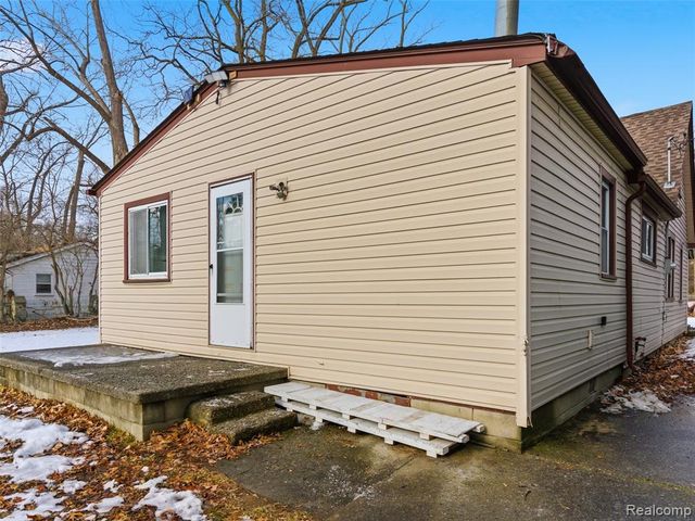 3754 Wasmund Avenue, Warren, MI 48091