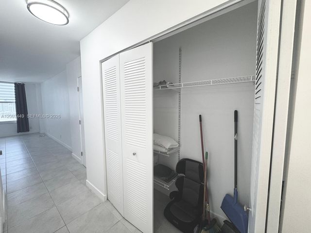 3800 S Ocean Drive 1710, Hollywood, FL 33019