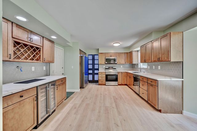 8176 Rose Petal Drive, Florence, KY 41042