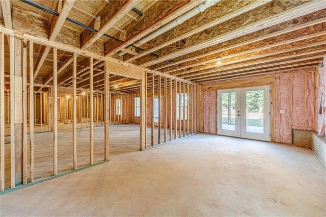 327 Pine Circle, Monroe, GA 30655