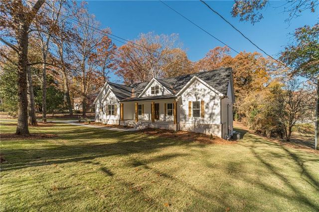 327 Pine Circle, Monroe, GA 30655