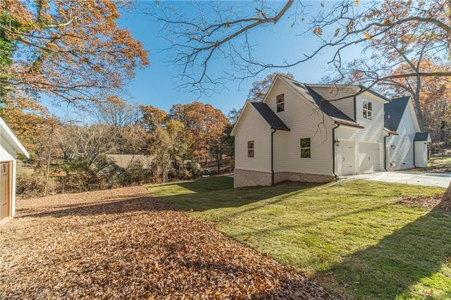 327 Pine Circle, Monroe, GA 30655