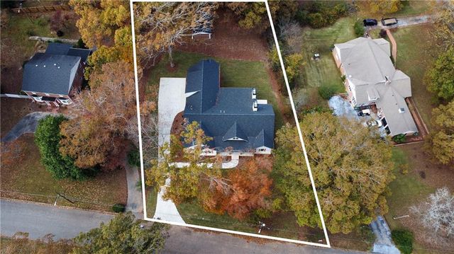 327 Pine Circle, Monroe, GA 30655