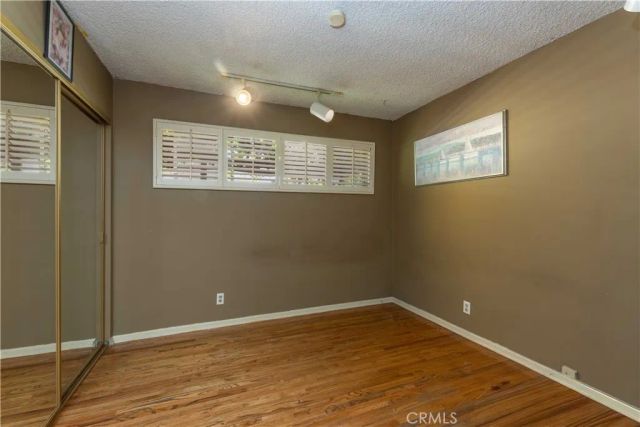 7044 Mammoth Avenue, Van Nuys, CA 91405