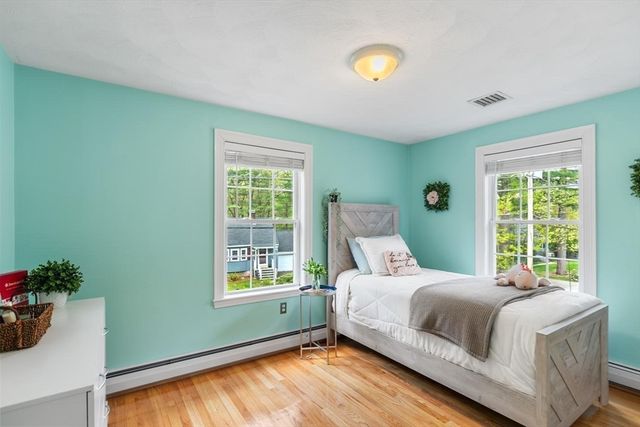 33 Houghton Rd, Wilmington, MA 01887