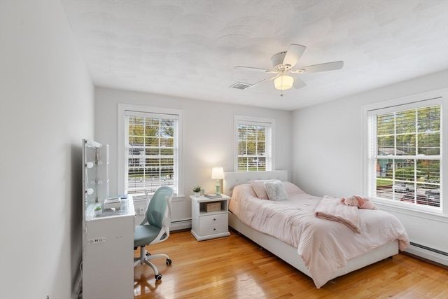 33 Houghton Rd, Wilmington, MA 01887