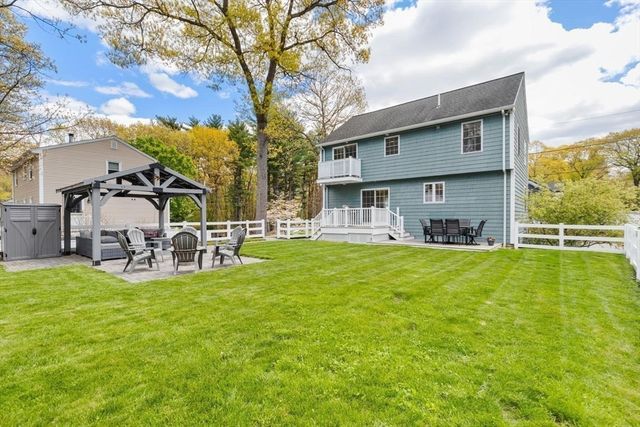 33 Houghton Rd, Wilmington, MA 01887