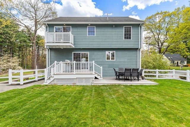 33 Houghton Rd, Wilmington, MA 01887