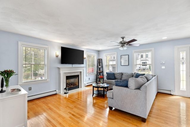 33 Houghton Rd, Wilmington, MA 01887