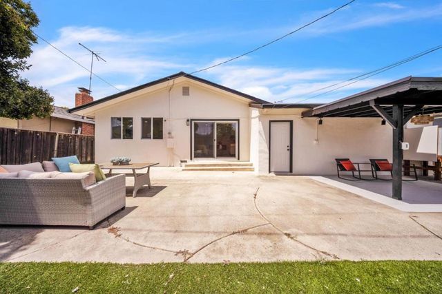 1924 Rosswood Drive, San Jose, CA 95124