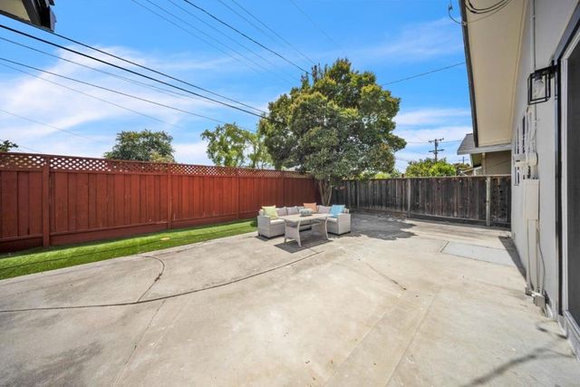 1924 Rosswood Drive, San Jose, CA 95124