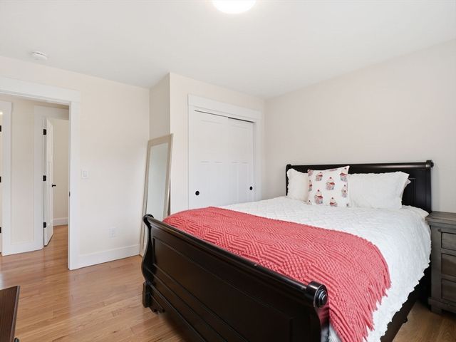 2 Winterberry Cir, Salisbury, MA 01952