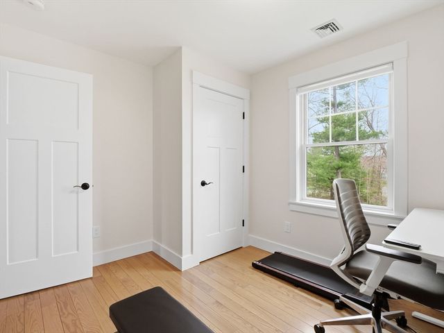 2 Winterberry Cir, Salisbury, MA 01952