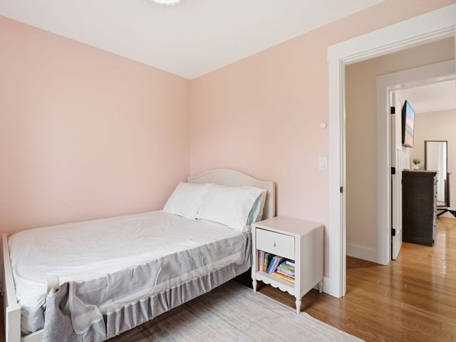 2 Winterberry Cir, Salisbury, MA 01952