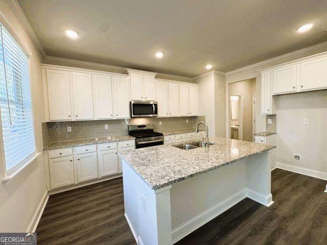 2180 Highridge Point Drive, Lithia Springs, GA 30122