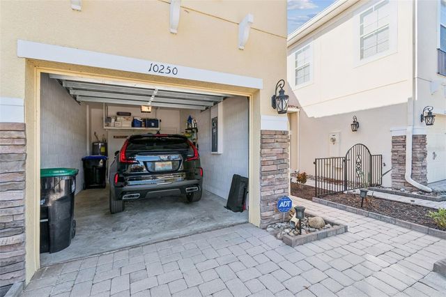 10250 FALLSGROVE STREET, Orlando, FL 32836