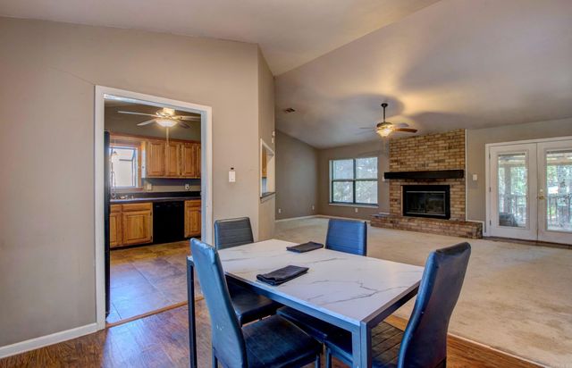 58 Vantage Drive, Maumelle, AR 72113