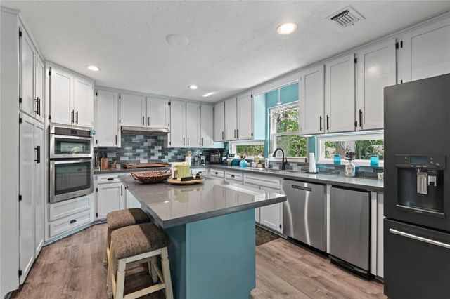 15696 Lakeway Drive, Willis, TX 77318
