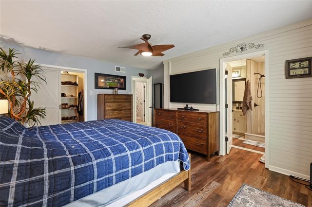 15696 Lakeway Drive, Willis, TX 77318
