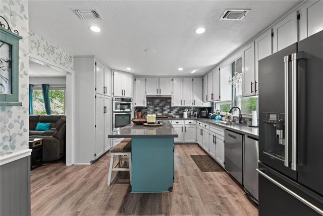 15696 Lakeway Drive, Willis, TX 77318