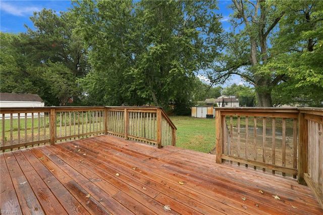 6014 Old Chestnut AVE, Newport News, VA 23605