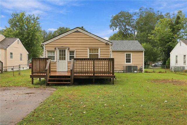 6014 Old Chestnut AVE, Newport News, VA 23605