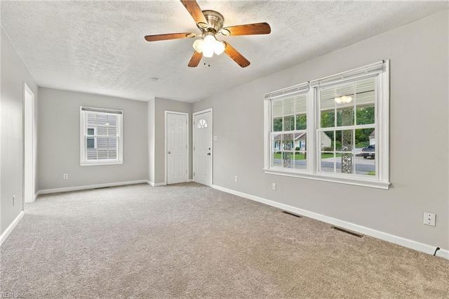 6014 Old Chestnut AVE, Newport News, VA 23605
