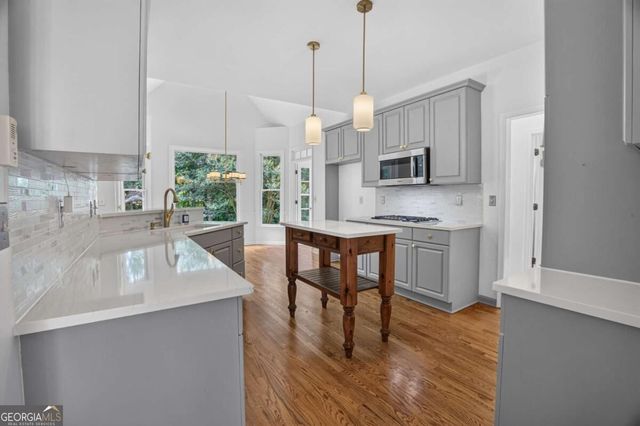 108 Vine Creek Place, Acworth, GA 30101