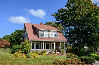 18 River St, Plymouth, MA 02360