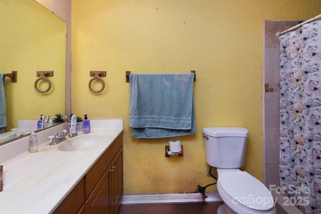 4715 Cricklewood Lane, Charlotte, NC 28212