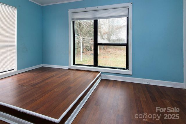 4715 Cricklewood Lane, Charlotte, NC 28212