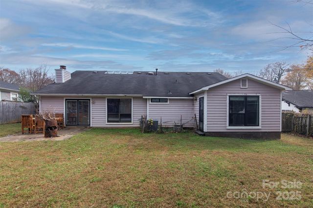 4715 Cricklewood Lane, Charlotte, NC 28212