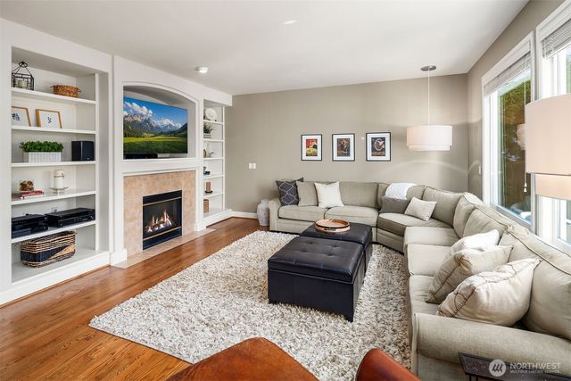 3517 211th Pl SE, Sammamish, WA 98075