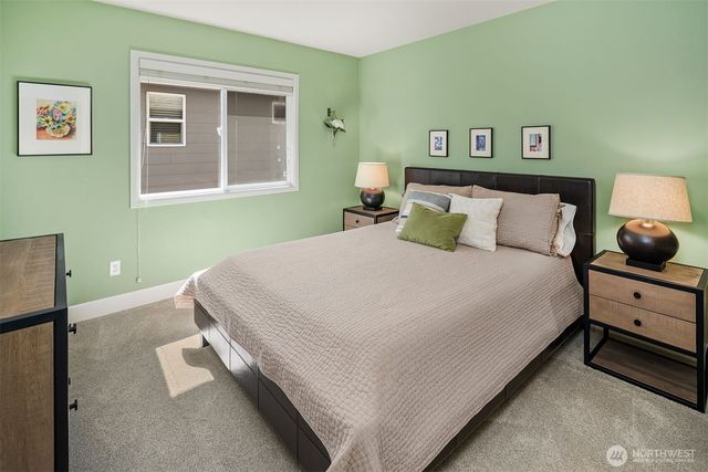 3517 211th Pl SE, Sammamish, WA 98075