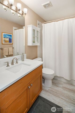 3517 211th Pl SE, Sammamish, WA 98075