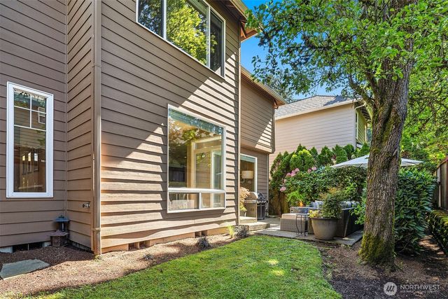 3517 211th Pl SE, Sammamish, WA 98075