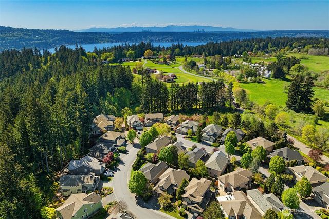 3517 211th Pl SE, Sammamish, WA 98075
